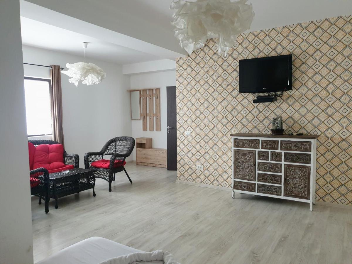 Hotel Queen Бухарест Экстерьер фото